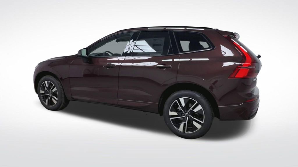 New 2026 Volvo XC60 B5 Plus w/ Climate Package image 6