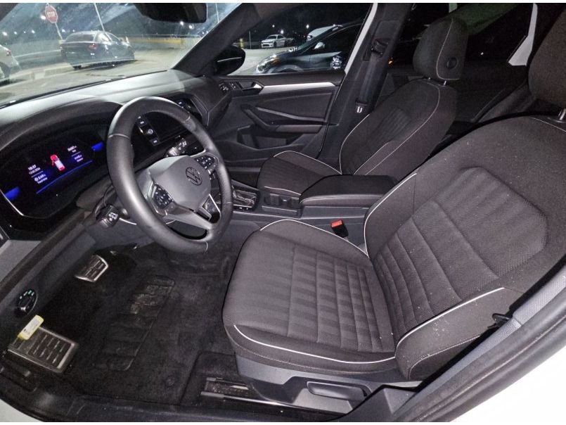Used 2023 Volkswagen Jetta Sport image 23