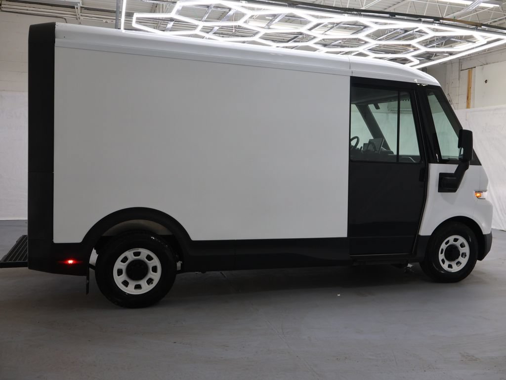 Used 2024 Chevrolet Brightdrop 400 w/ Commercial Equipment Package AWD/4WD image 8