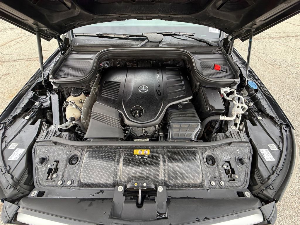Used 2020 Mercedes-Benz GLS 450 4MATIC image 22