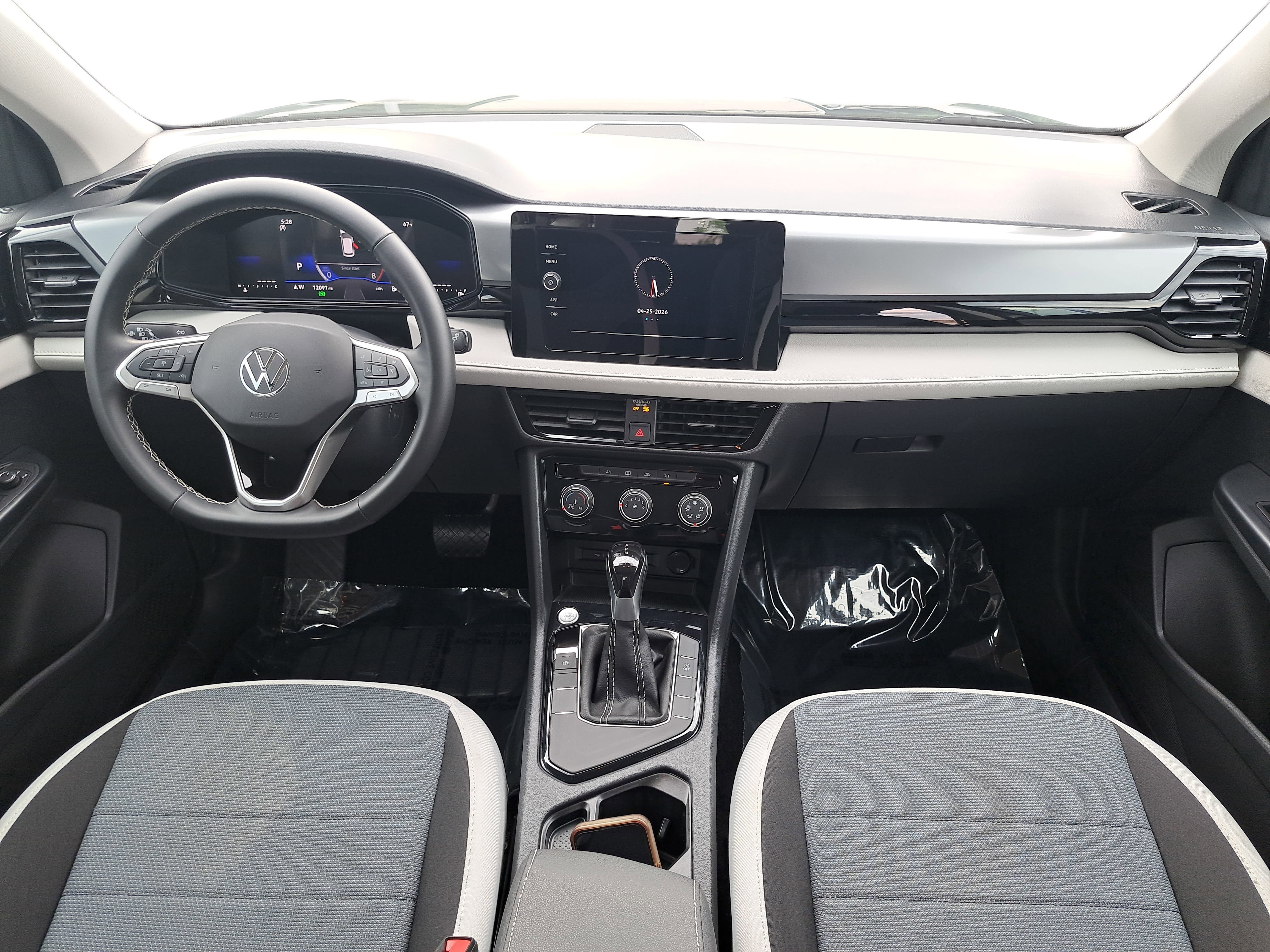 Used 2025 Volkswagen Taos S FWD image 9