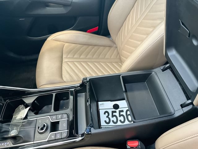 Certified 2025 Kia Sorento SX Prestige w/ Olive Brown Leather Package AWD/4WD image 23