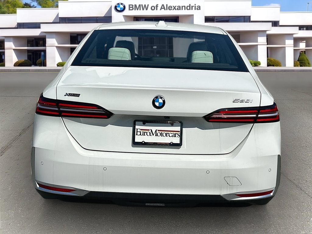 Used 2026 BMW 530i xDrive w/ Premium Package AWD/4WD image 6