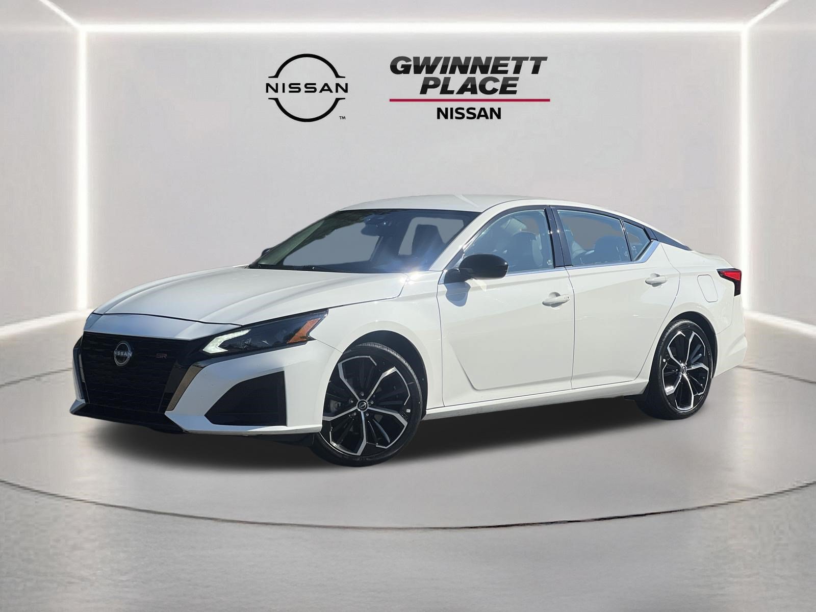 Used 2024 Nissan Altima 2.5 SR