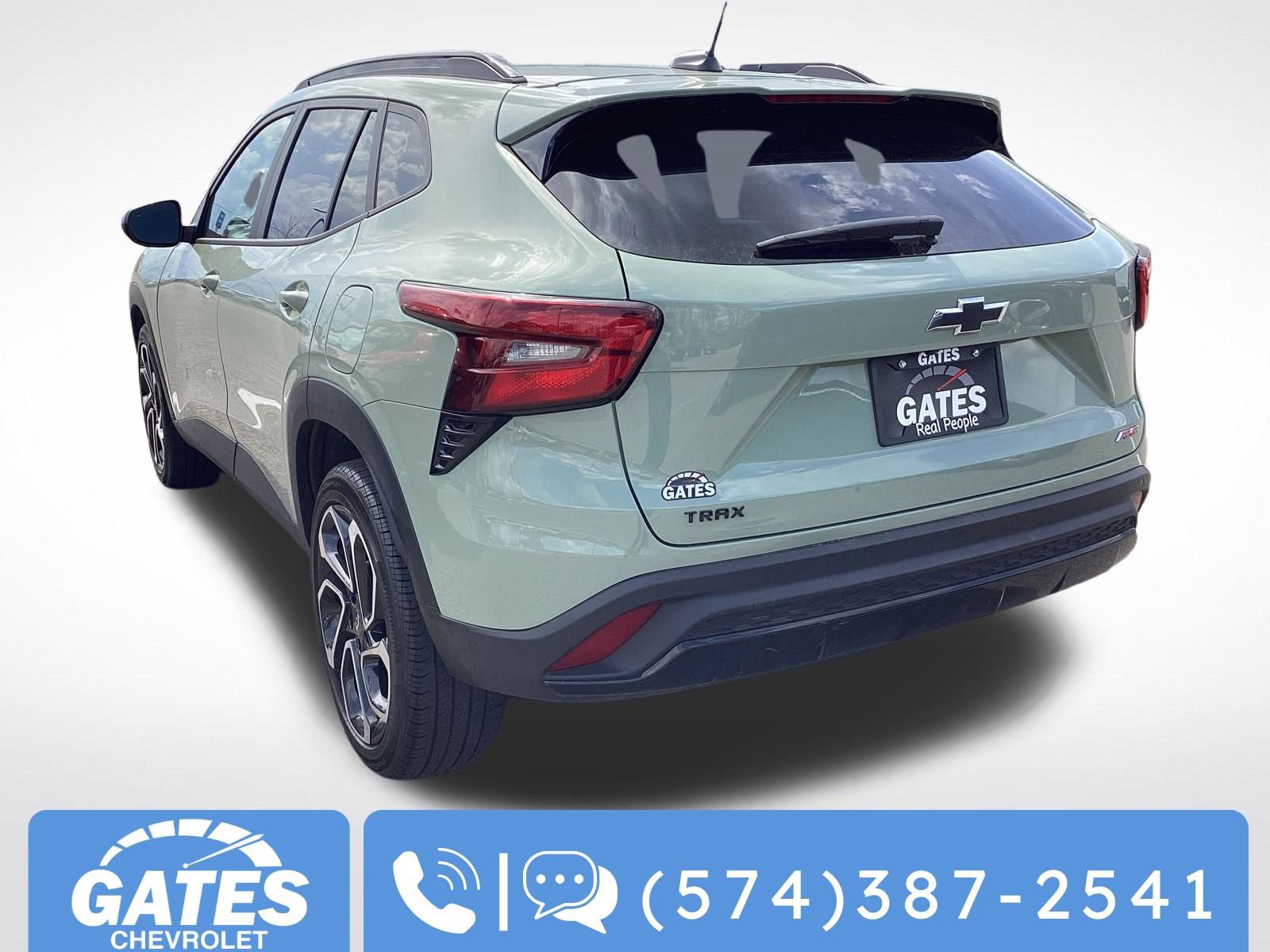 Used 2024 Chevrolet Trax RS w/ Sunroof Package image 7