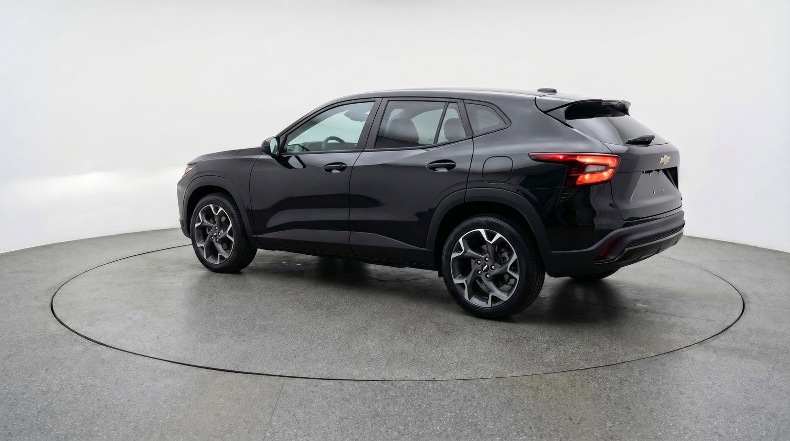 Used 2025 Chevrolet Trax LT image 6