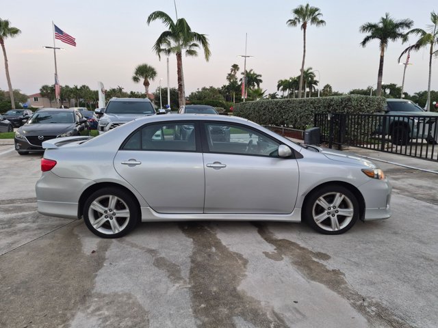 Used 2013 Toyota Corolla S w/ Premium Pkg FWD image 4