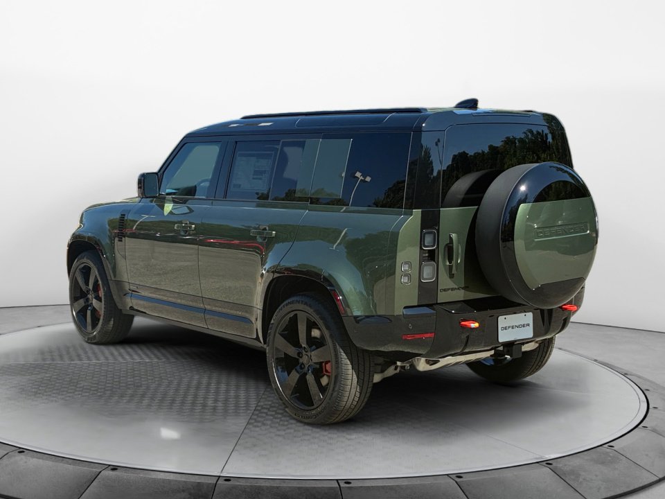 New 2026 Land Rover Defender 110 X AWD/4WD image 5