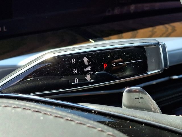 Certified 2025 Cadillac Escalade ESV Premium Luxury Platinum w/ LPO, Floor Liner Package image 14