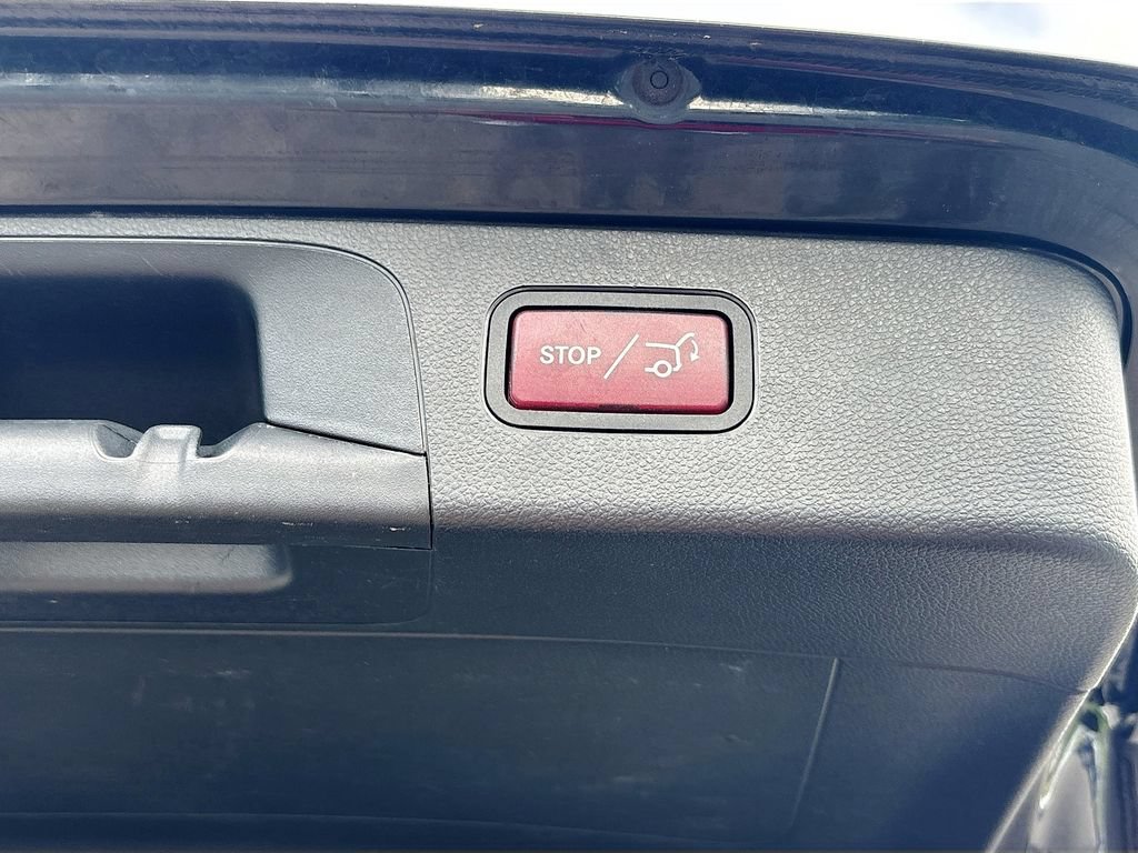 Used 2018 Mercedes-Benz GLC 300 image 16