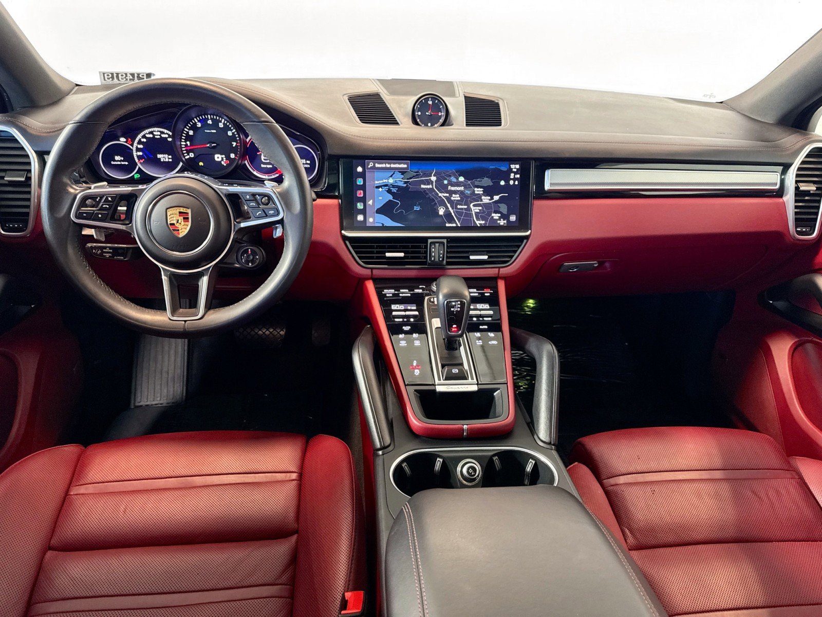 Used 2023 Porsche Cayenne Platinum Edition image 20