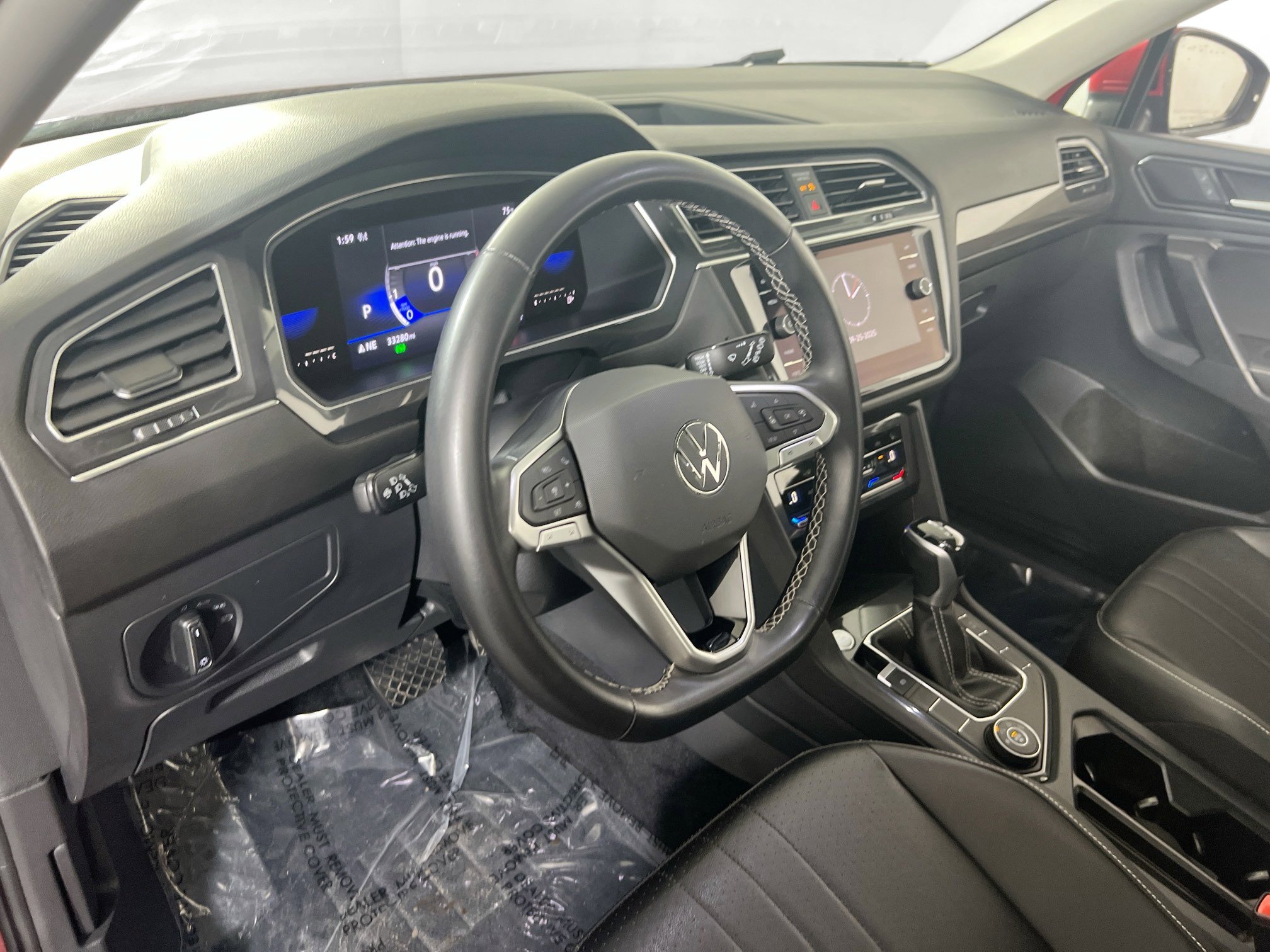 Used 2022 Volkswagen Tiguan SE AWD/4WD image 9