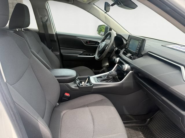 Used 2019 Toyota RAV4 LE w/ All Weather Liner Package AWD/4WD image 15