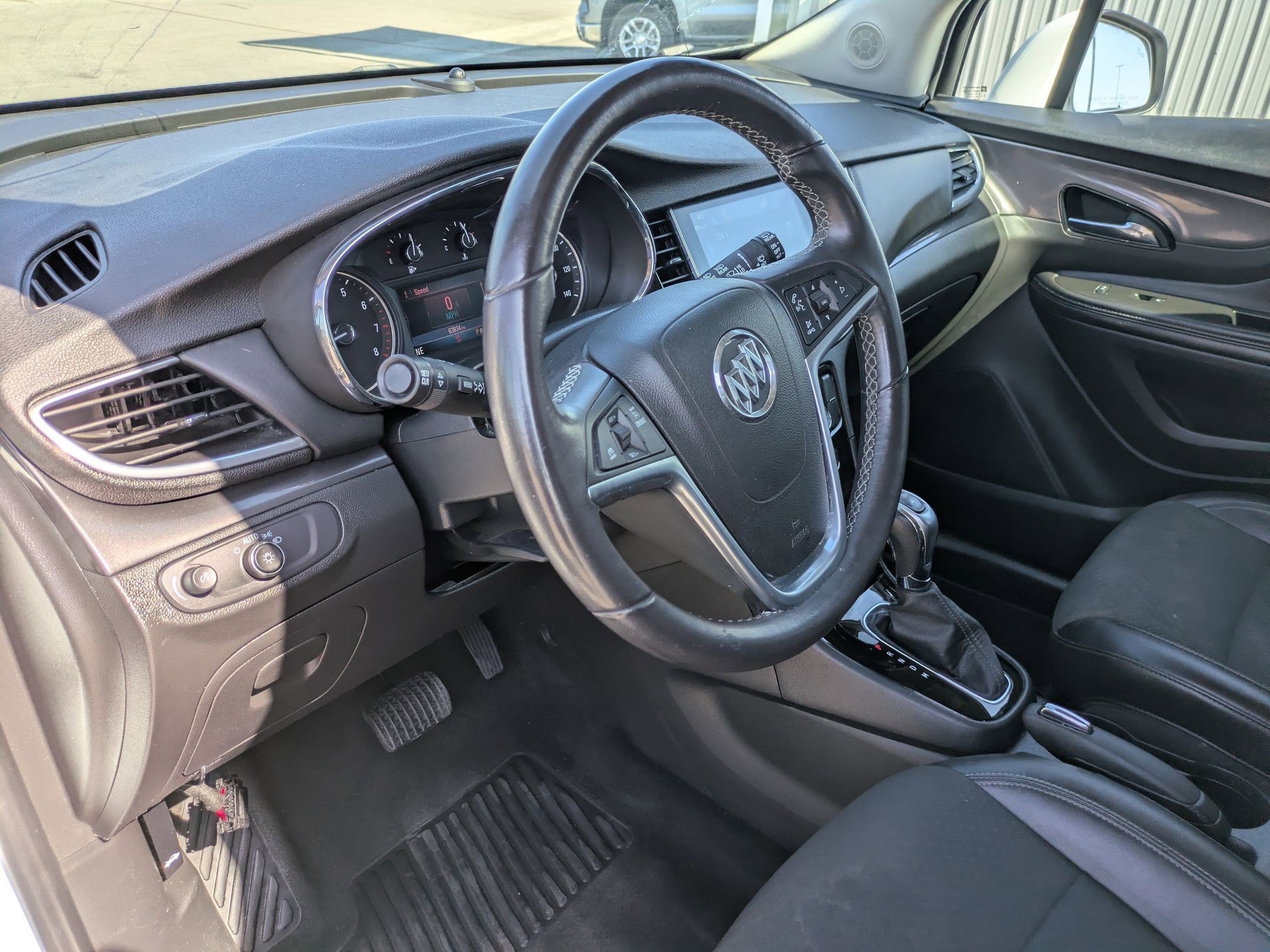 Used 2021 Buick Encore Preferred w/ Safety Package AWD/4WD image 10