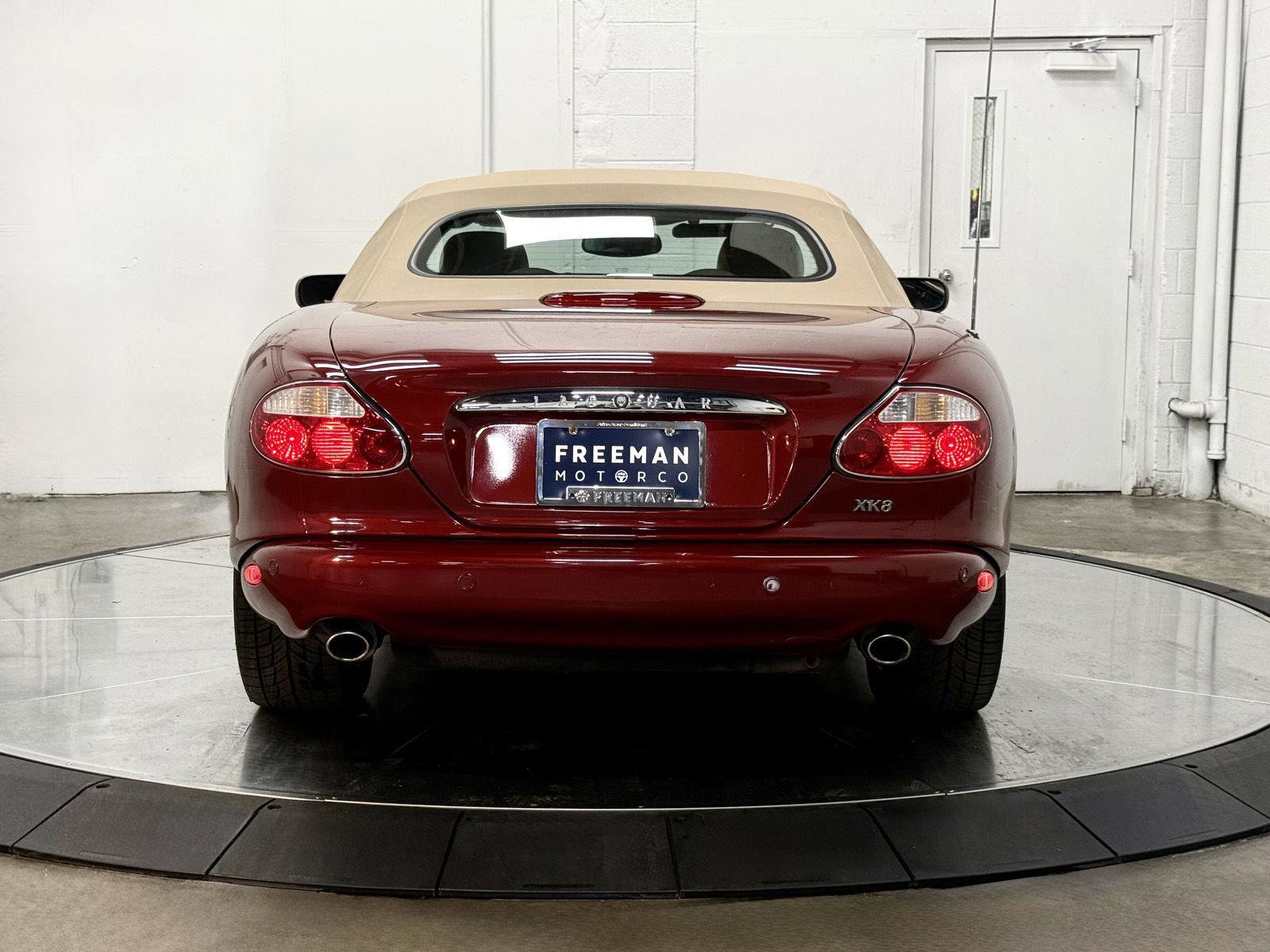 Used 2001 Jaguar XK8 Convertible RWD image 6