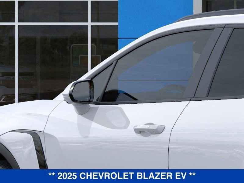 New 2025 Chevrolet Blazer EV LT image 13
