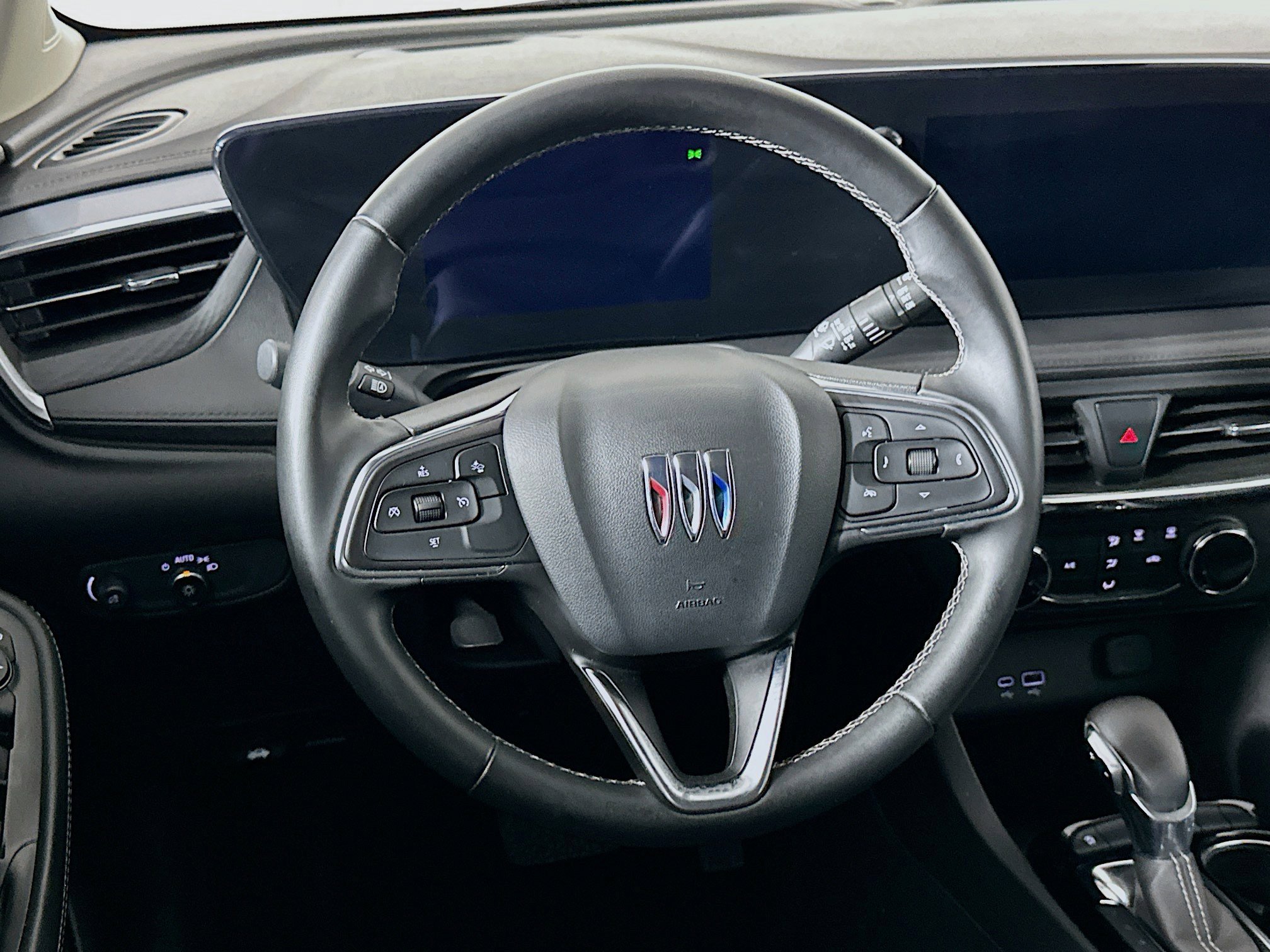 Used 2025 Buick Encore GX Preferred image 18