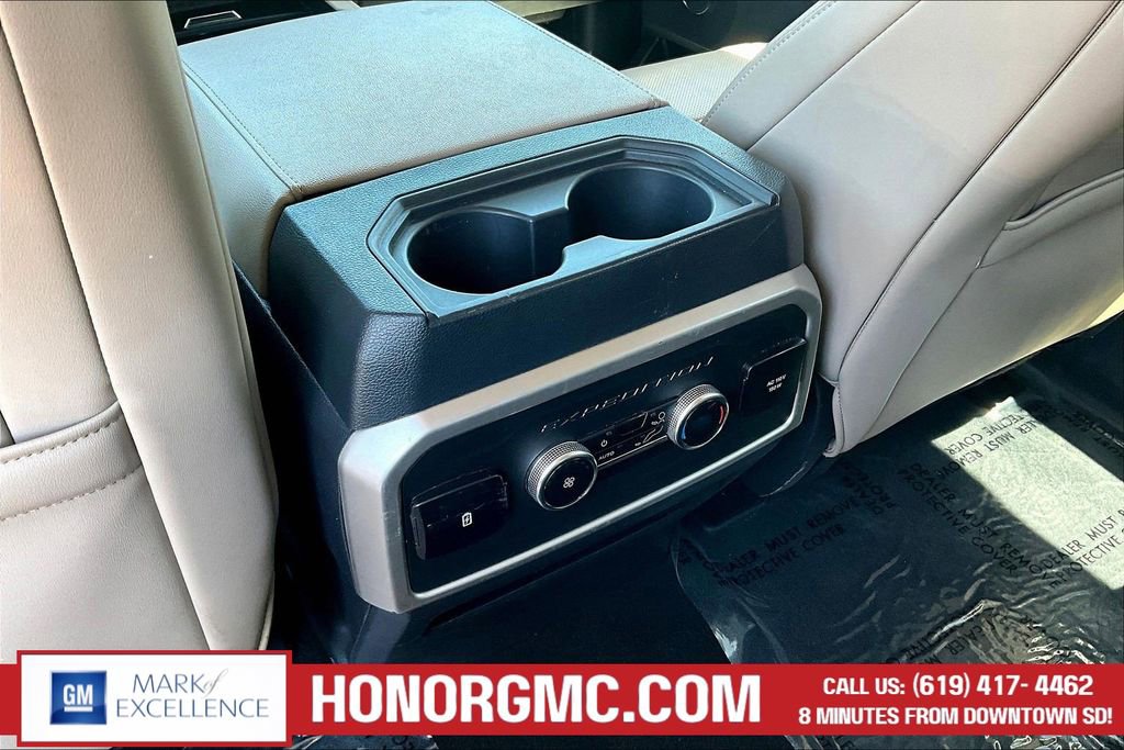 Used 2024 Ford Expedition XLT image 10