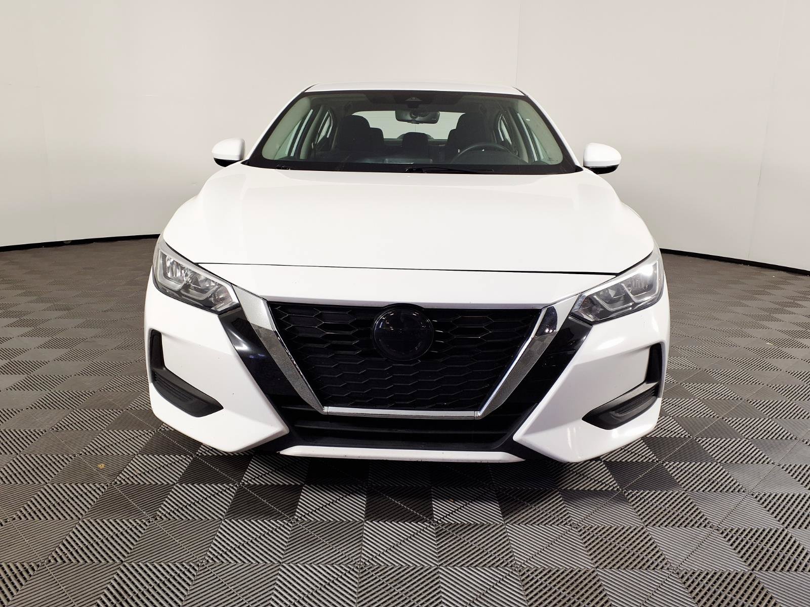 Used 2022 Nissan Sentra S w/ Electronics Package FWD image 2