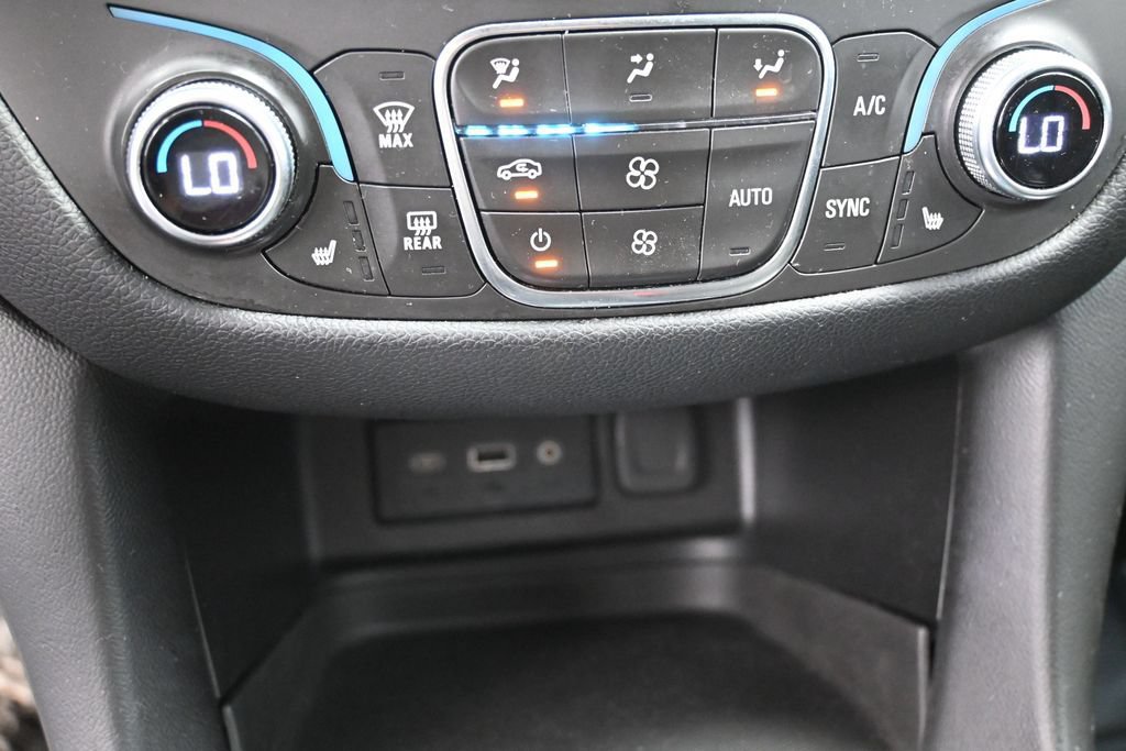 Used 2019 Chevrolet Equinox LT FWD image 31
