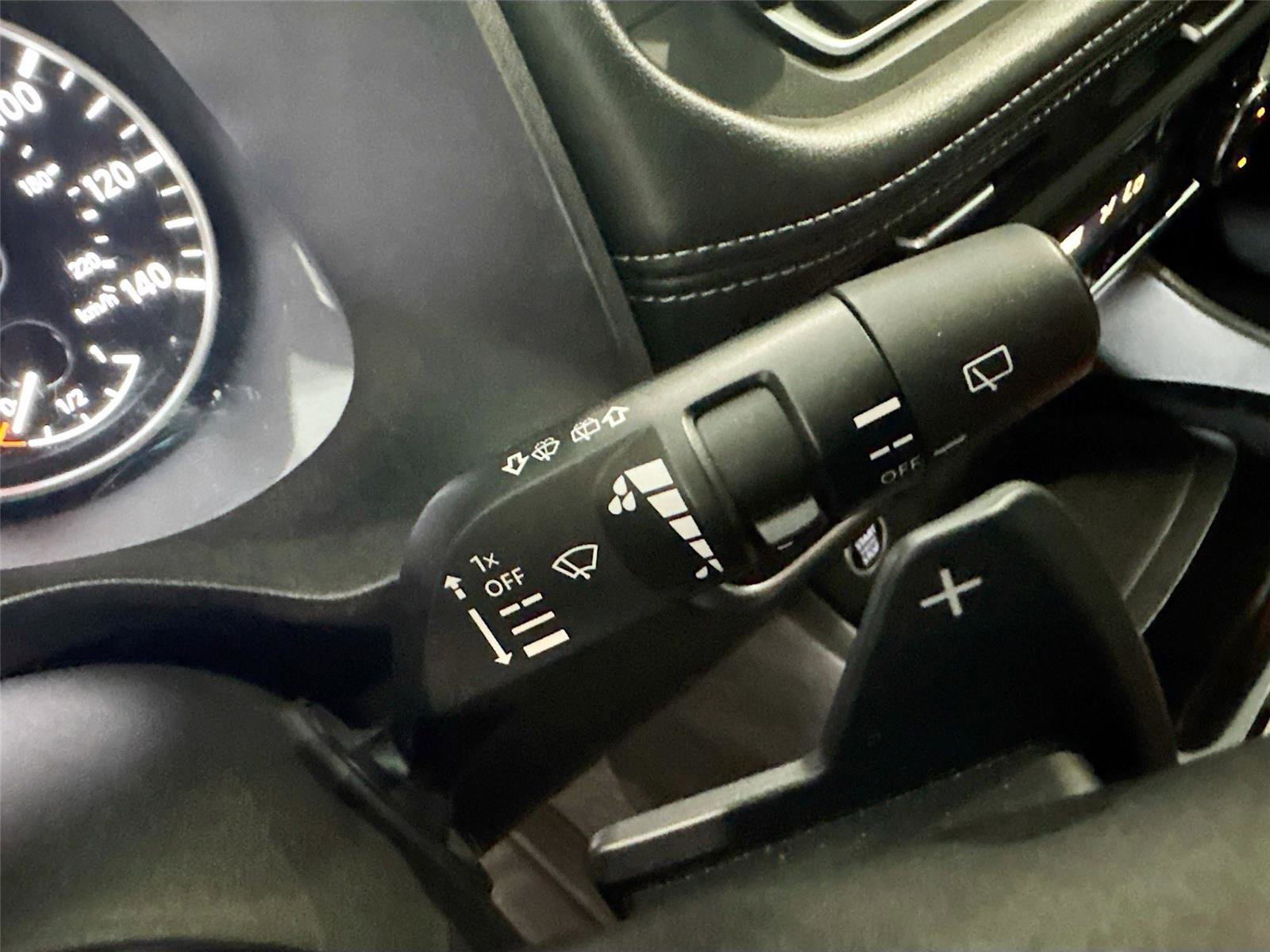 Used 2023 Nissan Rogue SV w/ SV Premium B Package image 6