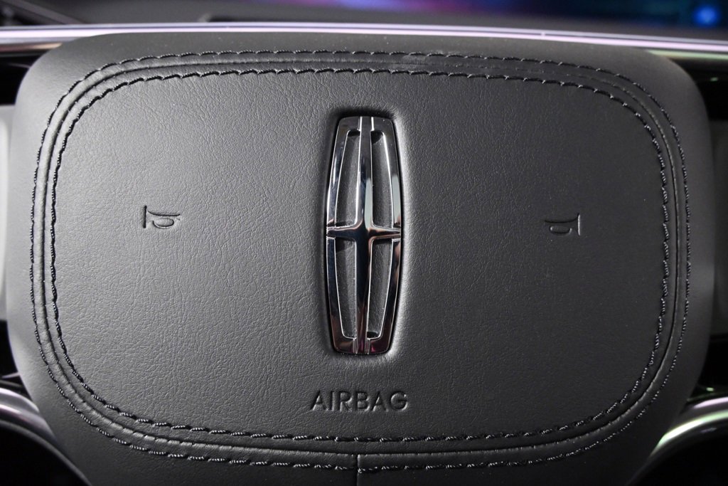 New 2026 Lincoln Nautilus Premier w/ Equipment Group 102A image 33