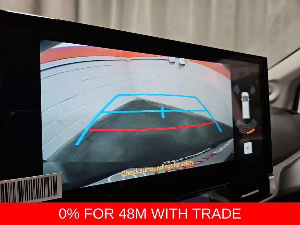 New 2026 Toyota Sienna XLE image 18