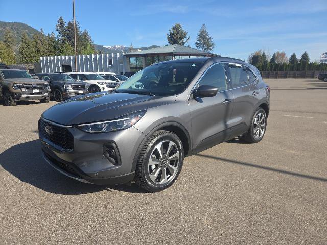 Certified 2024 Ford Escape Platinum AWD/4WD image 2