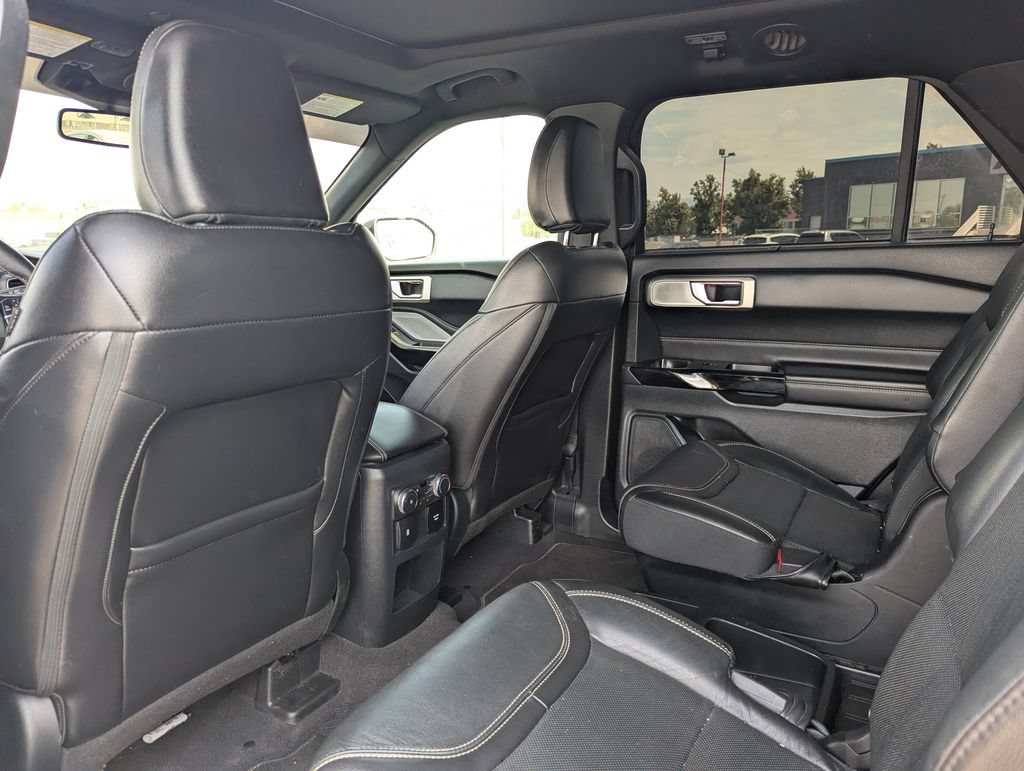 Used 2021 Ford Explorer ST w/ Equipment Group 401A AWD/4WD image 30
