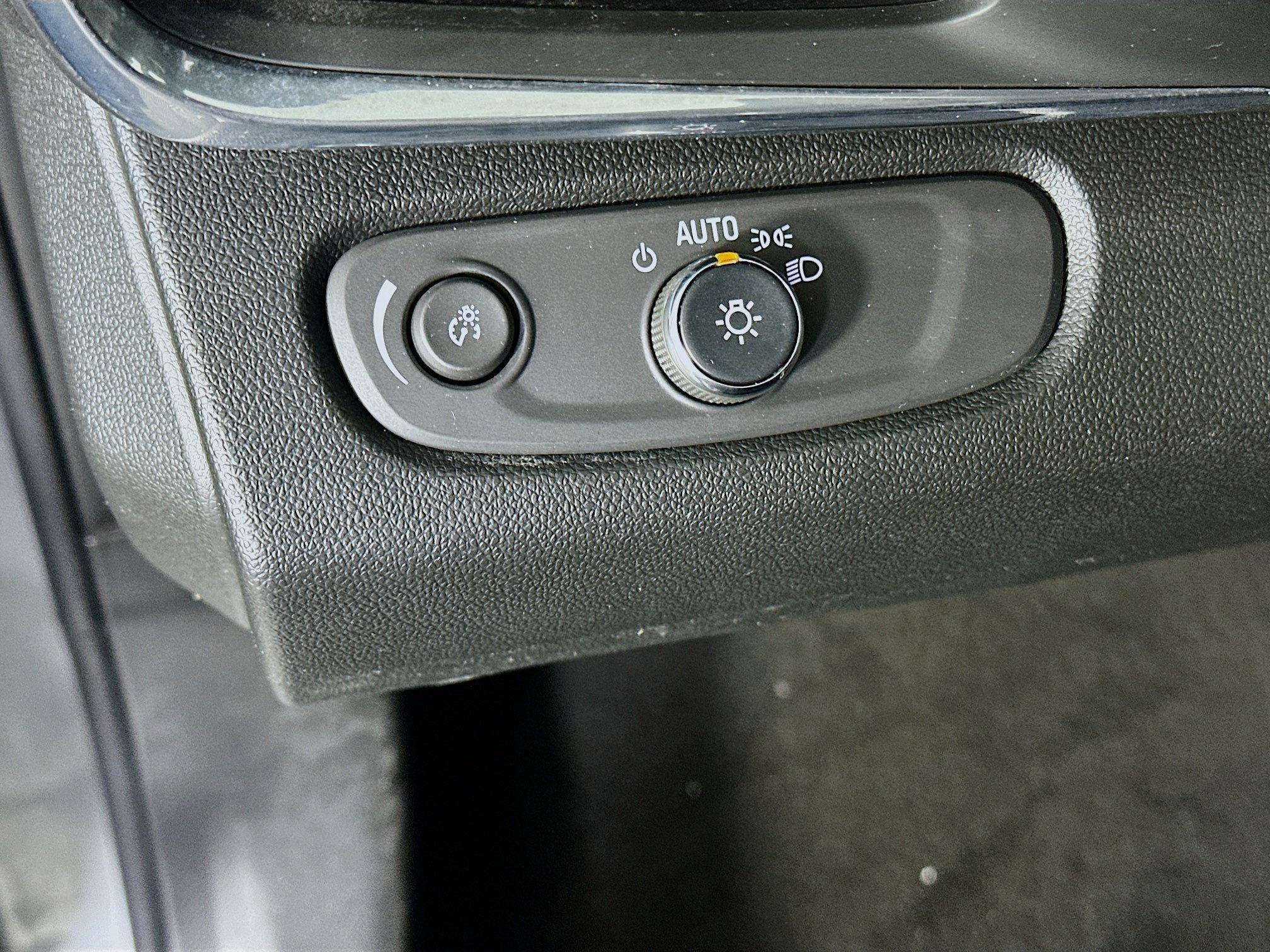 Used 2024 Buick Envista Preferred w/ Convenience I Package image 17