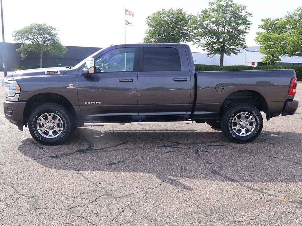 Used 2024 RAM 2500 Laramie AWD/4WD image 17