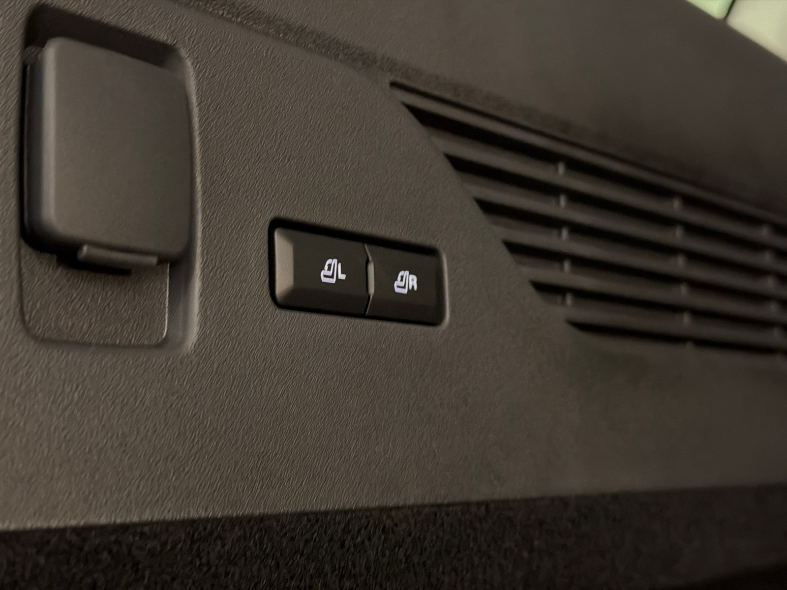 New 2026 Lincoln Nautilus Premier AWD/4WD image 10