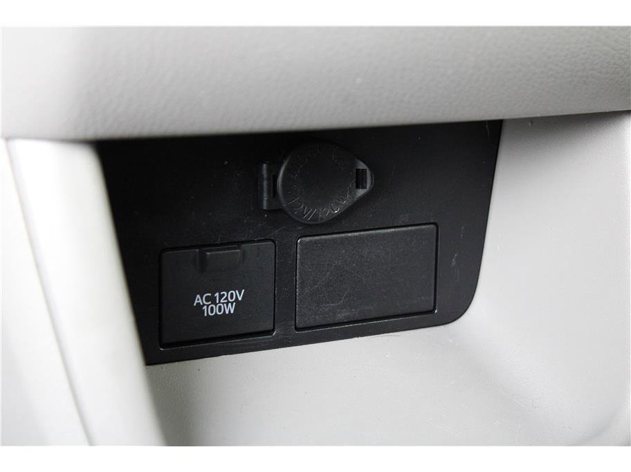 Used 2016 Toyota Highlander XLE image 37