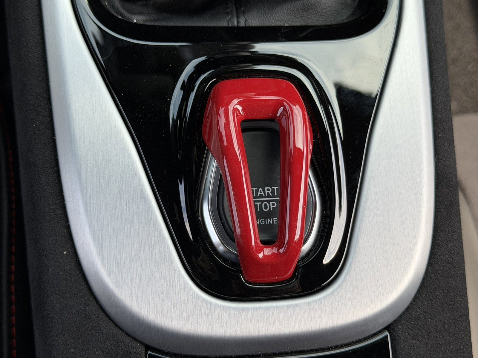 Used 2025 Lotus Emira RWD image 16