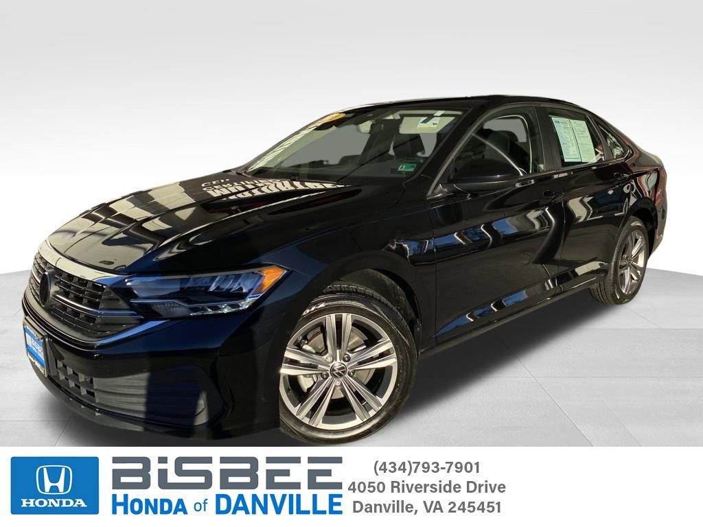 Used 2024 Volkswagen Jetta SE