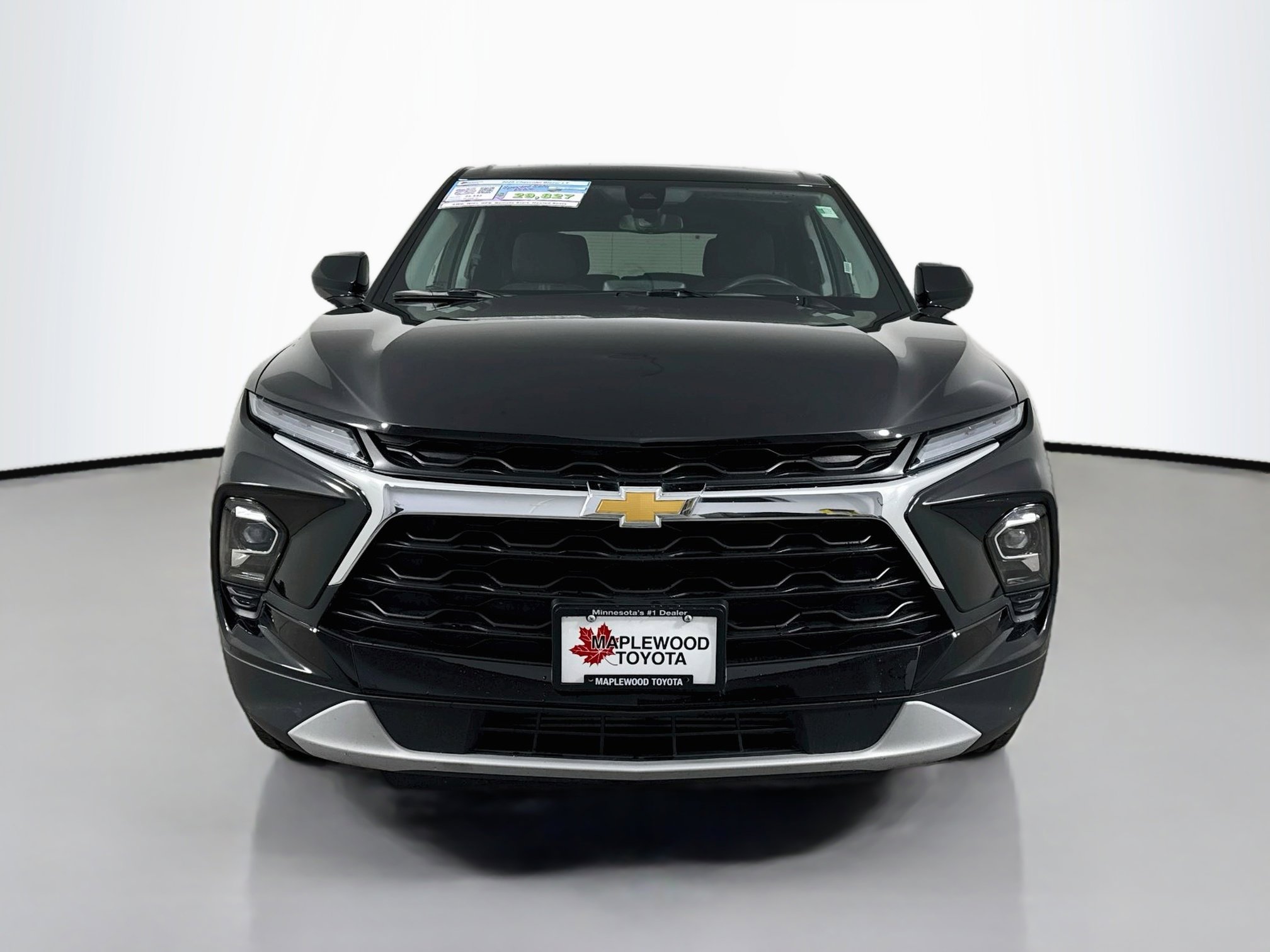 Used 2025 Chevrolet Blazer LT AWD/4WD image 2