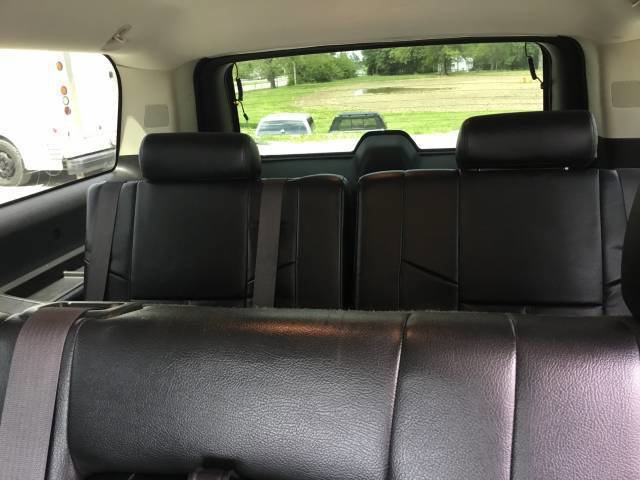 Used 2014 GMC Yukon XL SLE AWD/4WD image 9