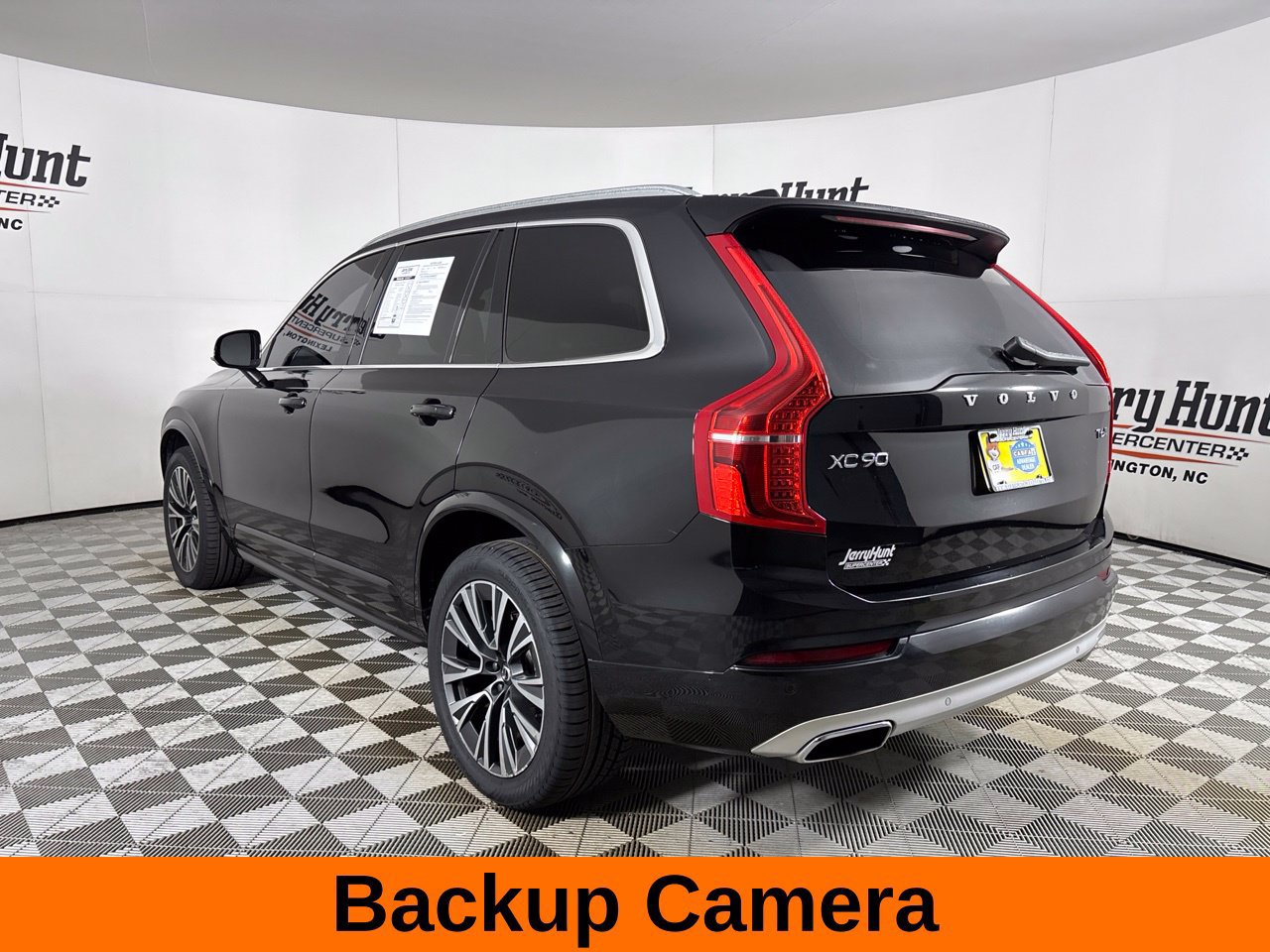 Used 2020 Volvo XC90 T6 Momentum AWD/4WD image 8