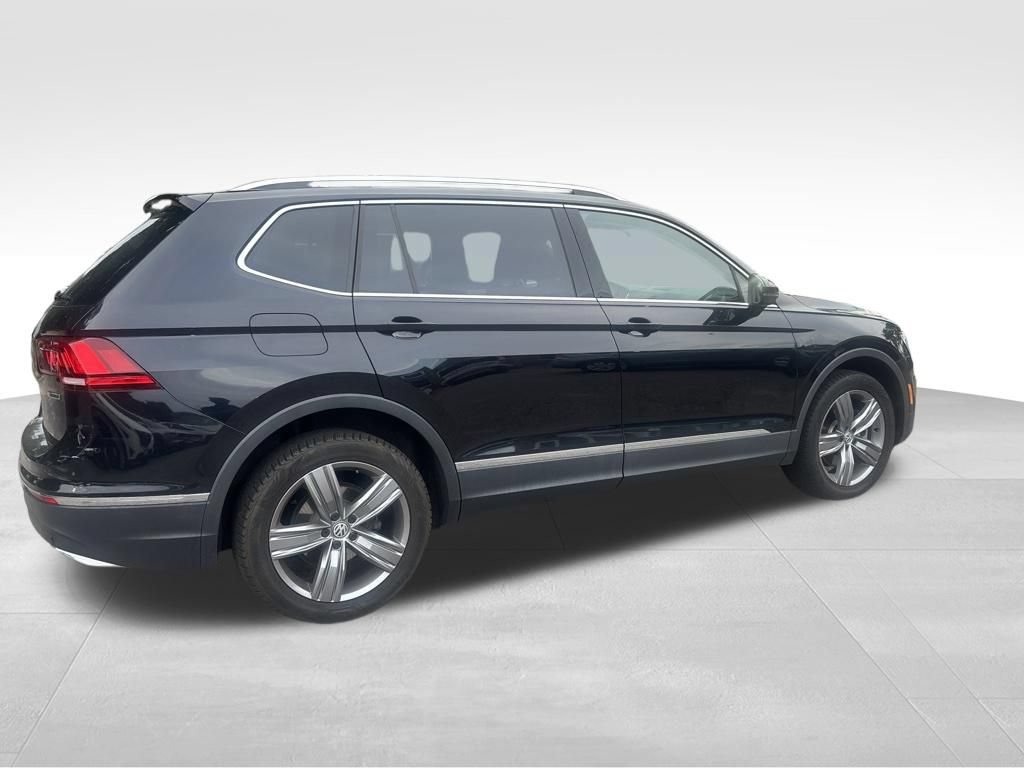 Used 2021 Volkswagen Tiguan SEL AWD/4WD image 34