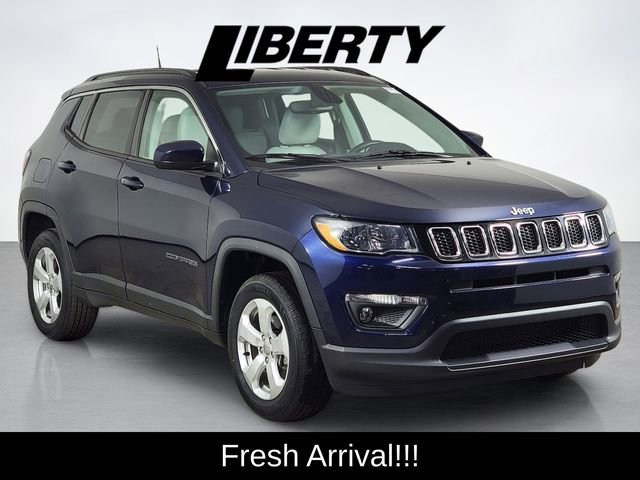 Used 2020 Jeep Compass Latitude w/ Cold Weather Group AWD/4WD image 1