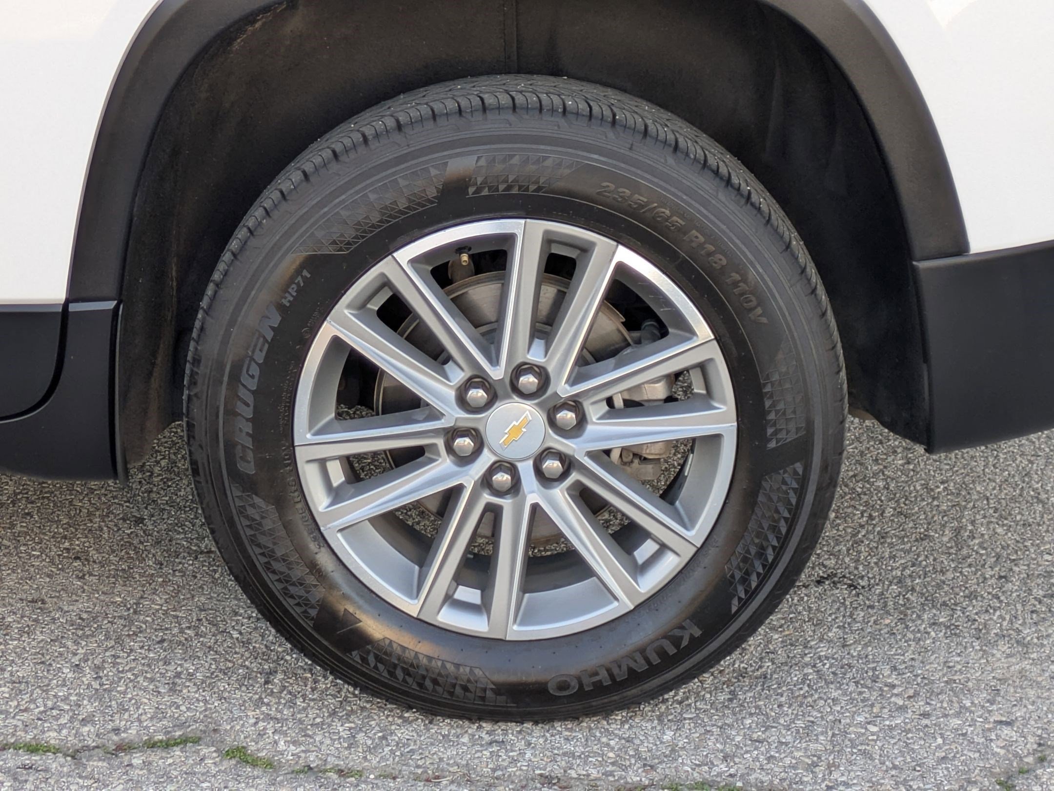 Certified 2023 Chevrolet Traverse LT image 9