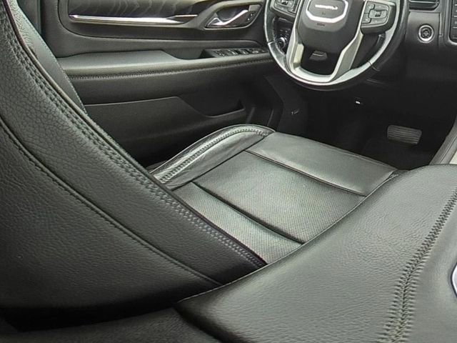 Used 2022 GMC Yukon XL Denali image 16