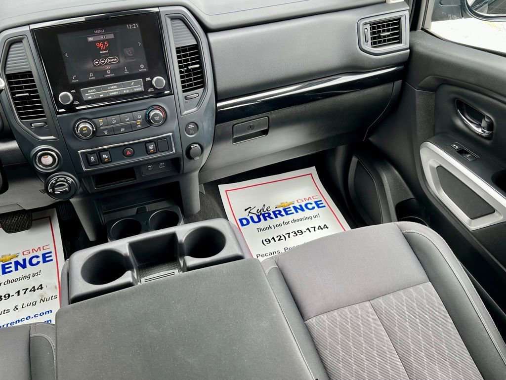 Used 2023 Nissan Titan SV image 18