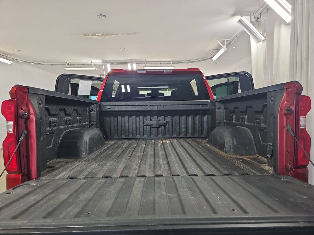 Used 2022 Chevrolet Silverado 1500 RST AWD/4WD image 15