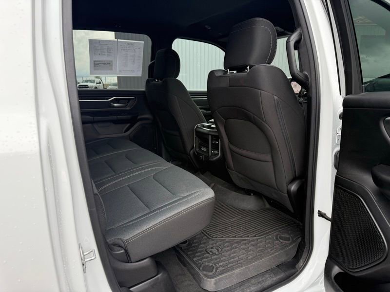 Used 2022 RAM 1500 Big Horn AWD/4WD image 13
