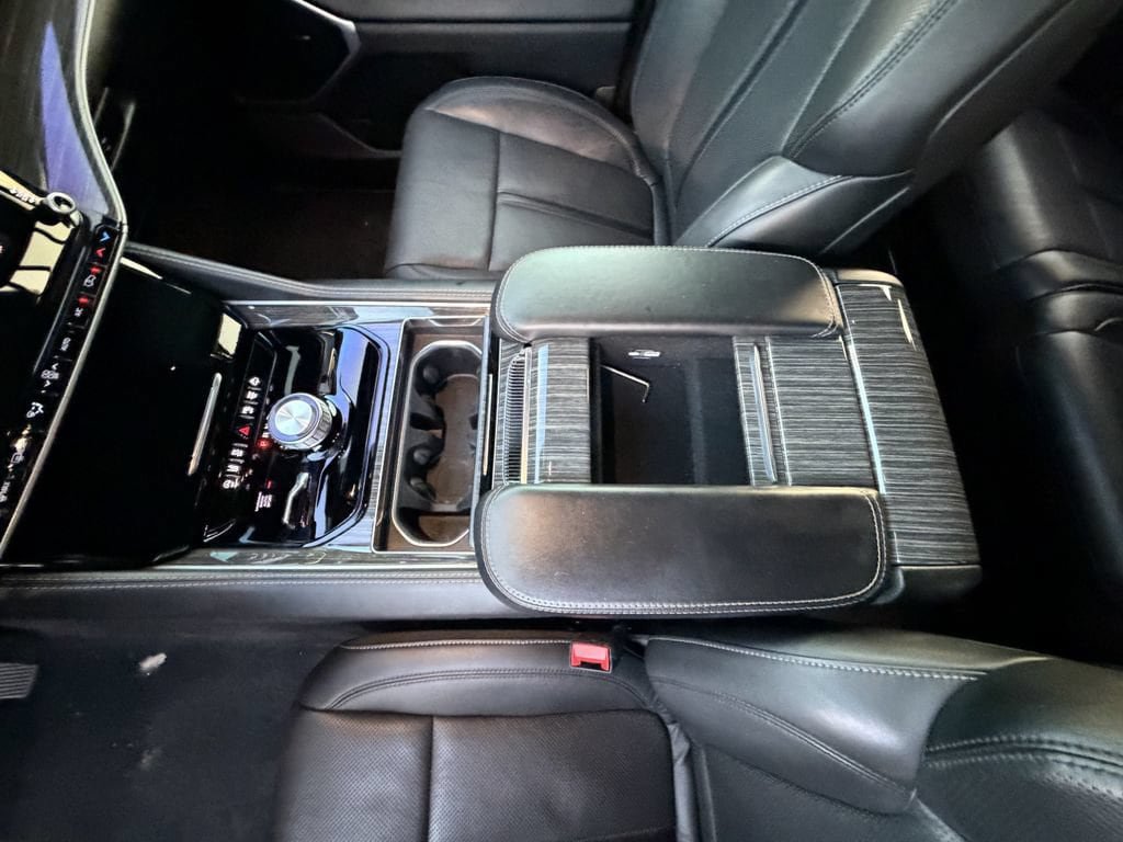Used 2022 Jeep Wagoneer Series II AWD/4WD image 18