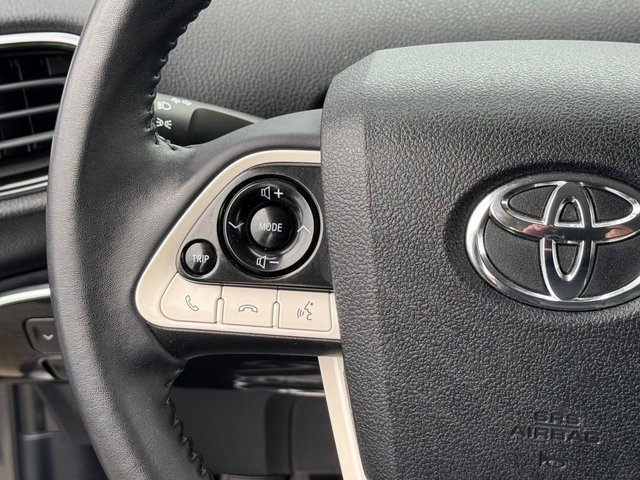 Used 2019 Toyota Prius Prime Premium image 22