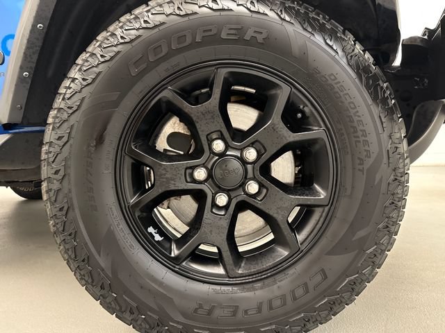 Used 2021 Jeep Wrangler Sport AWD/4WD image 28