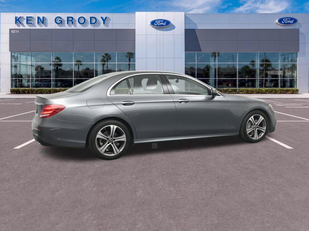 Used 2020 Mercedes-Benz E 350 Sedan image 5