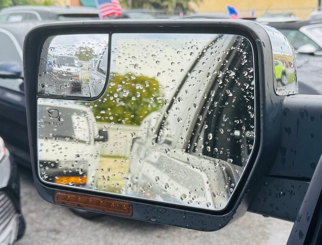 Used 2013 Ford F150 Lariat w/ Lariat Chrome Pkg image 18